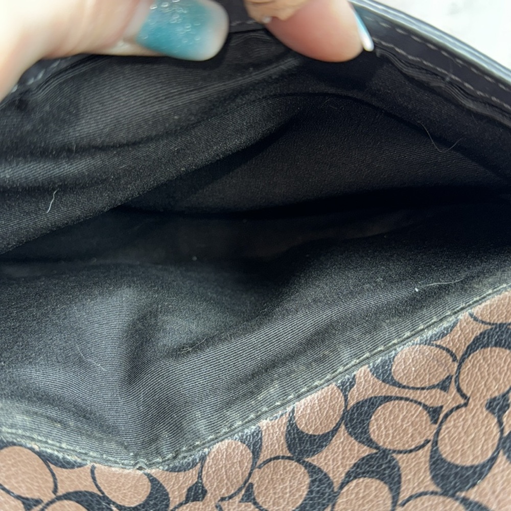 Coach Signature Chelsea Heritage Stripe Tote - Picture 5 of 12
